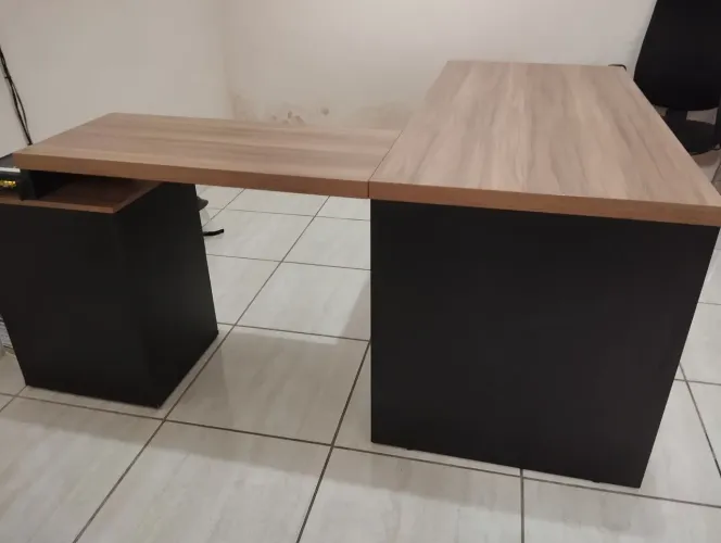 Mesa em L