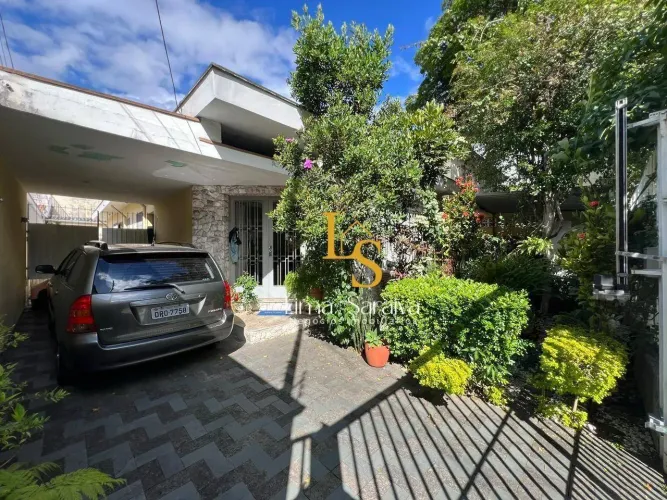 Casa com 6 dormitórios à venda, 200 m² por R$ 2.100.000,00 - Campo Belo - São Paulo/SP
