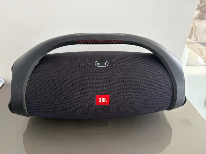 JBL boombox 2