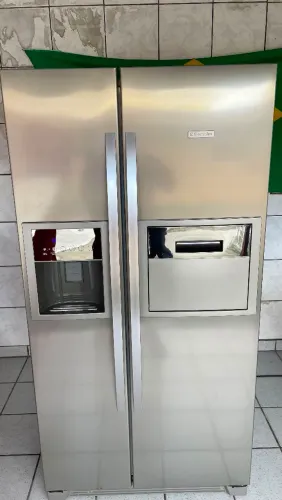 Geladeira Electrolux Inox side by side