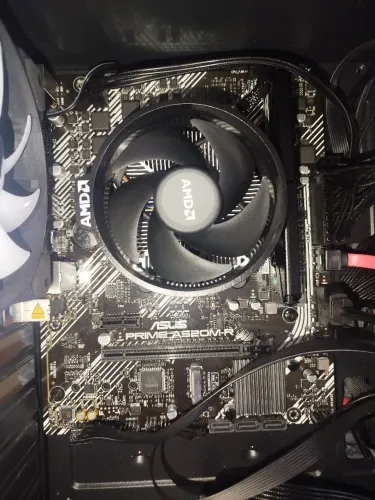 Pc gamer Ryzen 5600gt 16gb ram