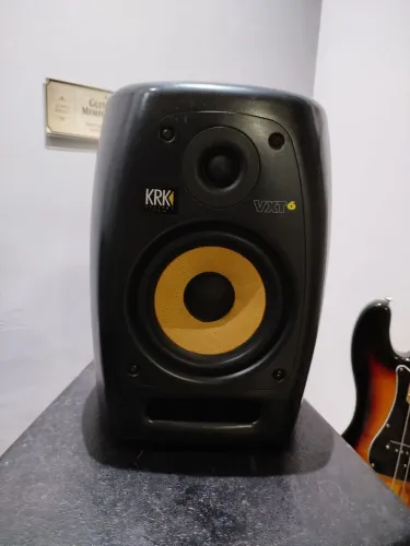Par de Monitores KRK VXT6 aceito guitarras na troca 