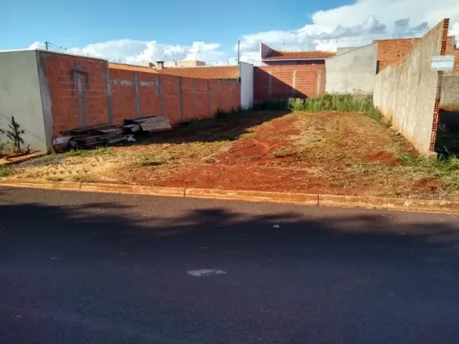 Terreno 240m2