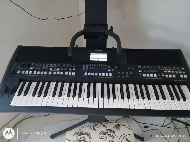Teclado Yamaha sx 600 super novo
