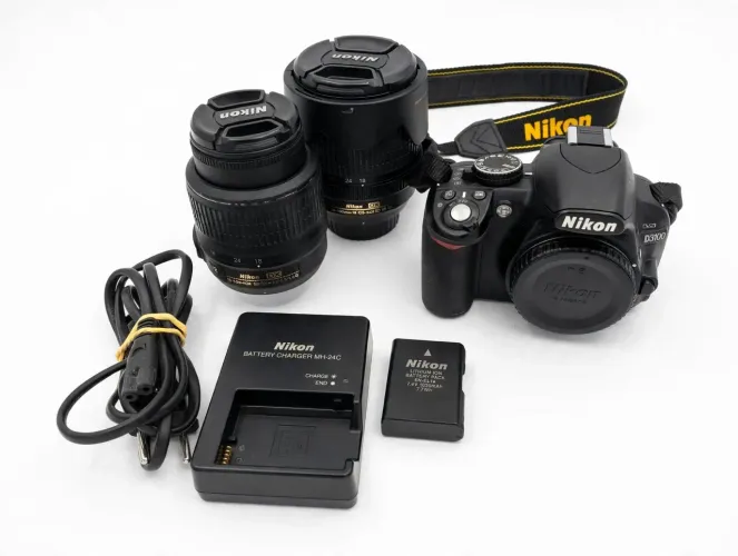 Kit Nikon D3100 ( câmera + 2 lentes)