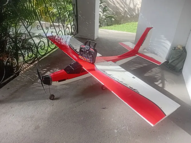 Aeromodelo eletrico completo com radio hobby King e recptor