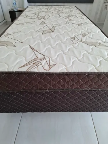 Cama box solteiro com colchão