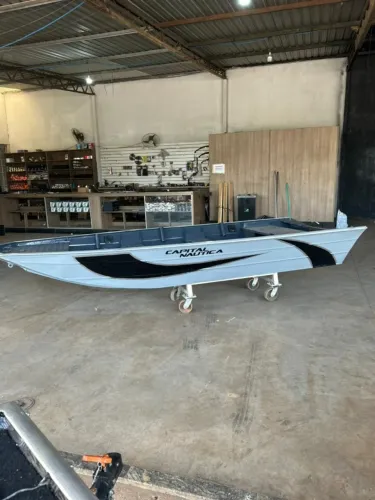 Canoa SOLDADA fabricação reforçada