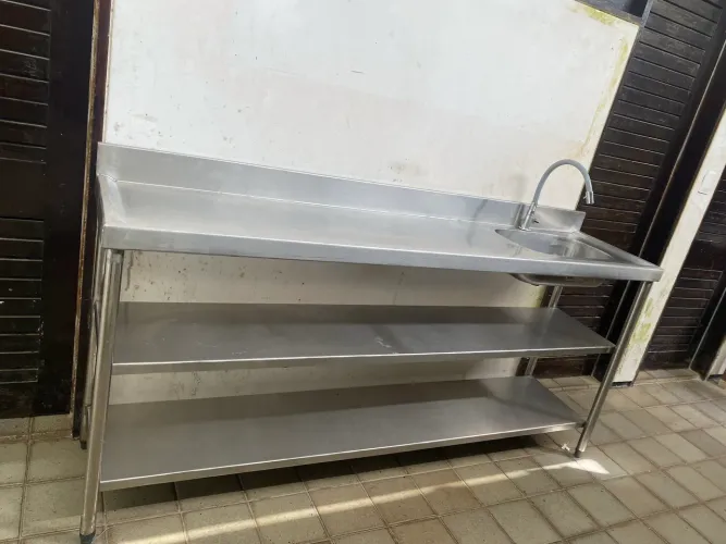 Oportunidade! Pia de inox 304 