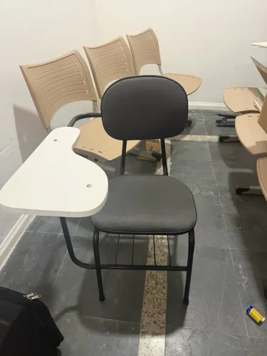 Cadeira escolar