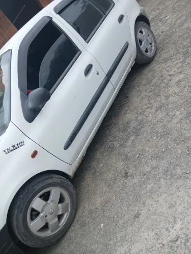 Renault Clio RL / Yahoo/ Authent. 1.0 8V 5P 2002