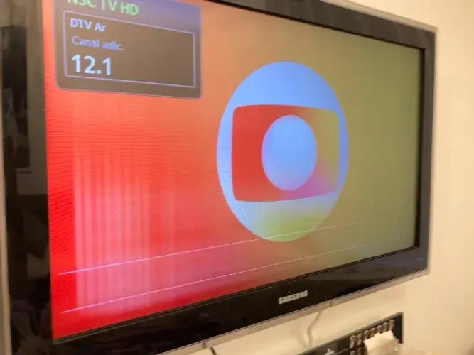 Tv samsung 32 HD (não é smart)