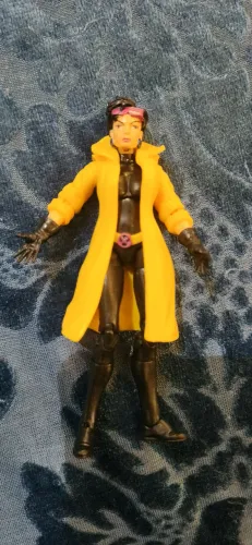 Jubileu (Jubilee) X-Men Marvel Universe de 11 cm 3.75 polegadas