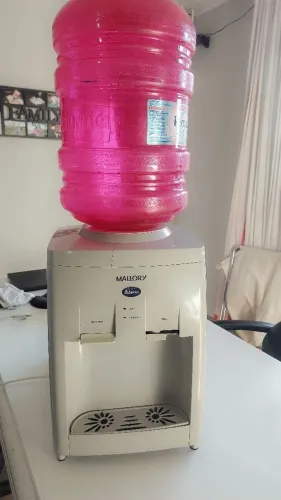 Filtro de água com defeito