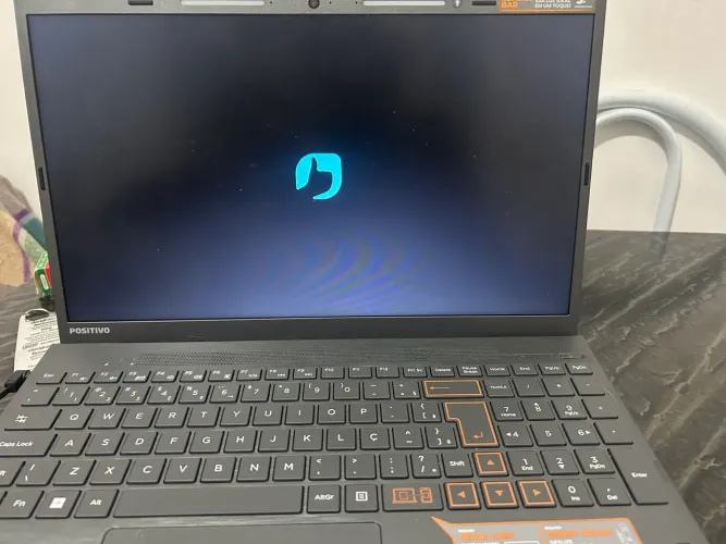 Notebook positivo 