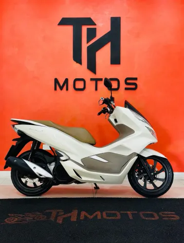 HONDA PCX 150 DLX 2019