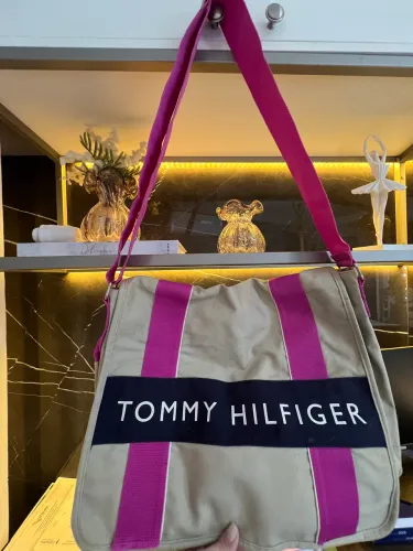 Pasta/bolsa original Tommy Hilfiger beige e rosa pouco usada 