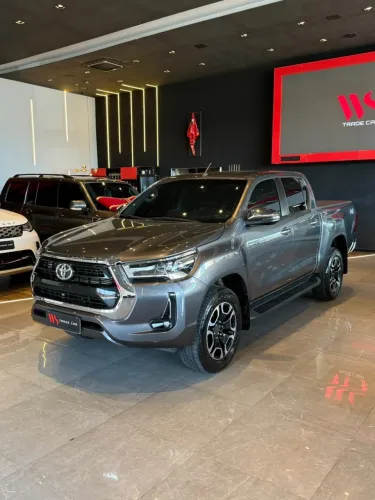 Toyota Hilux CD SRV 4X4 2.8 TDI Diesel Aut. 2025