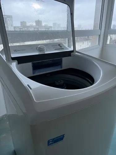 Máquina de Lavar 15KG Electrolux