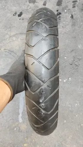 Pneu usado Bridgestone Battlax A40 110/80-19