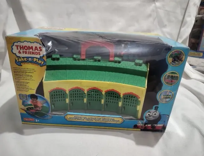 Estação de trem,  Maleta. - Trem Thomas & Friends 