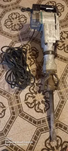 Martelo demolidor hm1500b 19kg 1470w 110v makita