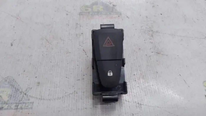 Botão Do Pisca Alerta Sandero Stepway 