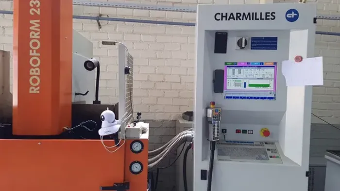 Eletro Erosão Charmilles 4 eixos