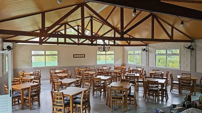 Mesas e Cadeiras para bares e restaurantes 