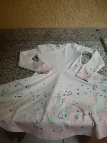 Vestido Unicórnio tam 10