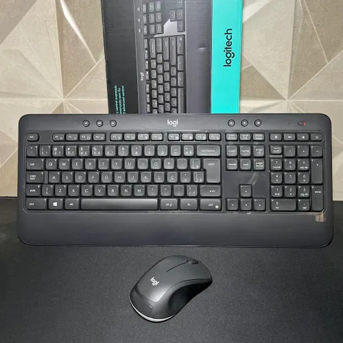 Combo Teclado e Mouse sem Fio Logitech