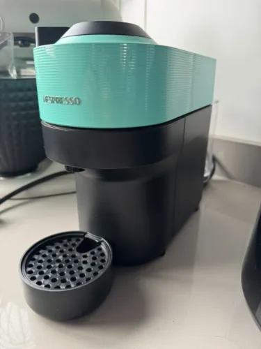 Máquina de Café Nespresso Vertuo Pop - Cor Verde Água (Turquesa)