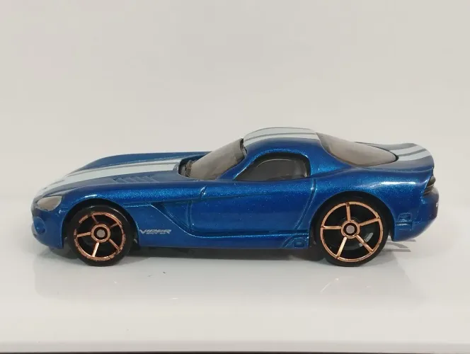 Miniatura Hot Wheels Dodge Viper