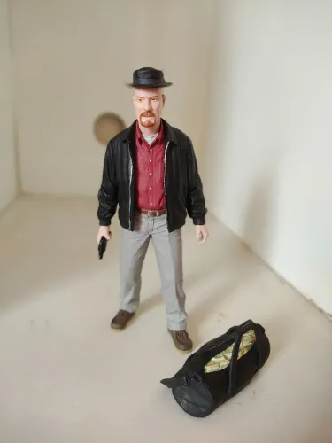 Boneco Mezco Heisenberg - Breaking Bad