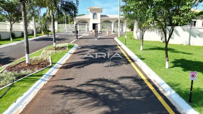 Terreno á venda em condomínio fechado - Bella Vitta - Araraquara.