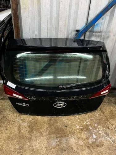 Tampa Traseira Hyundai HB20 - RS Auto Peças