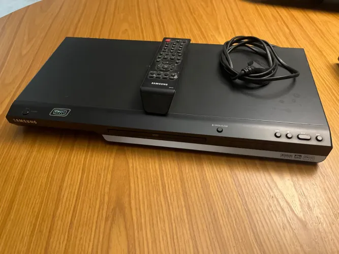 DVD CD PLAYER SAMSUNG