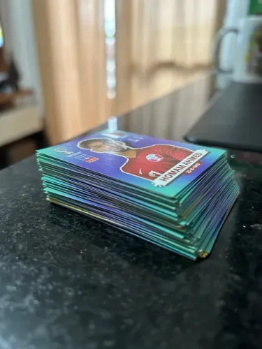 1$ cada - Figurinha álbum Copa do Mundo de futebol de 2022