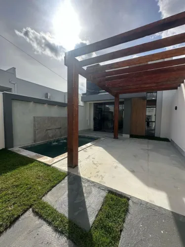 Vende-se Casa de 3/4 em construção no bairro Jardim Universitário em Cuiabá MT 