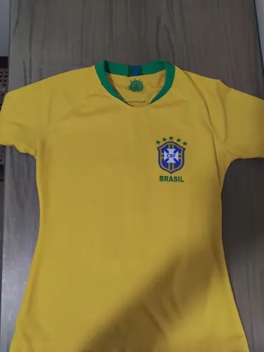 Camisa seleção brasileira copa 2018 feminina tamanho P 