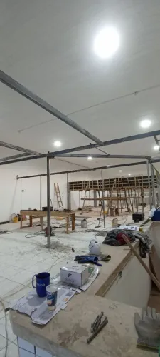 Projetos e obras em estruturas metálicas