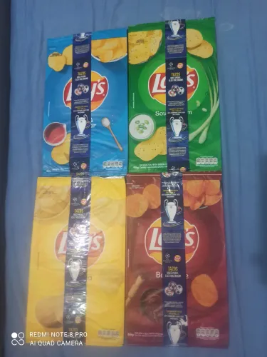 Embalagens dos tazos Lays promoção Champions League