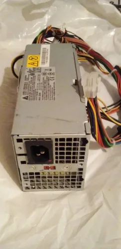 Fonte de Alimentação PC - Delta Electronics