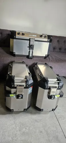 Top case / bau / bauleto alumínio givi outback  Bmw gs1300 