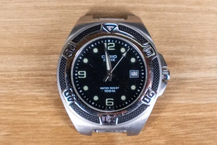 Relógio Casio Edifice EF-101 100M - sem pulseira, bateria nova - usado em bom estado