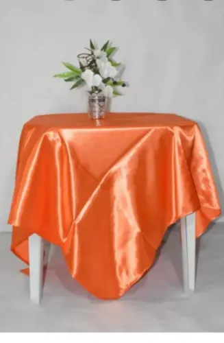 TOALHAS DE CETIM E TOALHAS BORDADAS PARA MESA DE FESTA