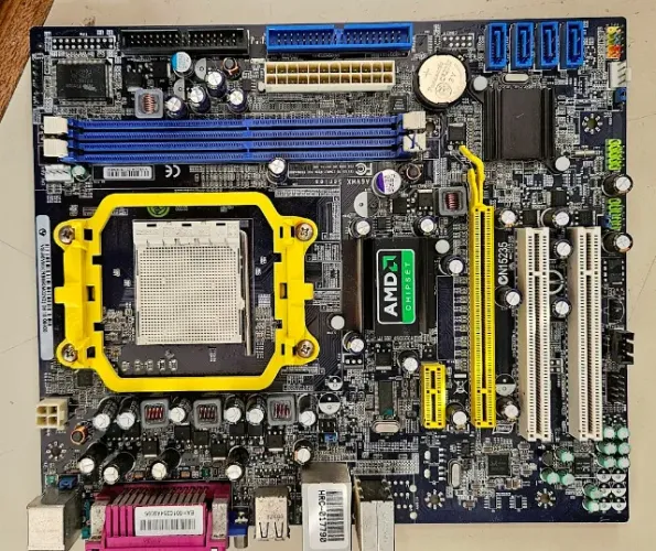 PLACA MÃE VSCOM VS A6VMX AM2/AM2+ DDR2