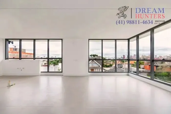 Cobertura Duplex de 230.96m² no bairro Hugo Lange, com 3 suítes, 4 banheiros e 3 vagas de