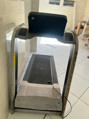 Esteira elétrica athletic 750 EE revisada , lona nova , funcionando perfeitamente 