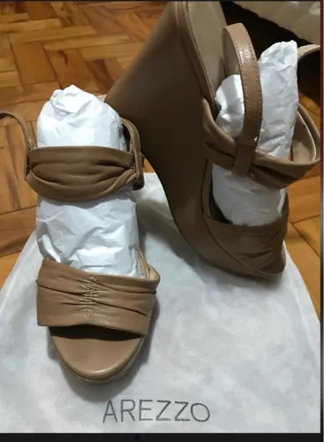 Sandália Arezzo Wedge